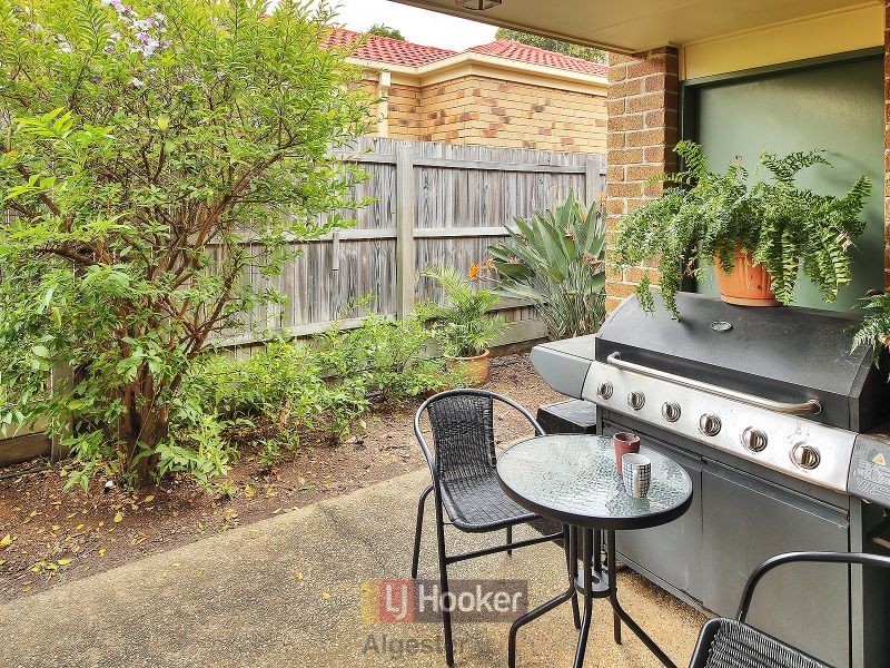 8 Tupelo Street, Calamvale QLD 4116