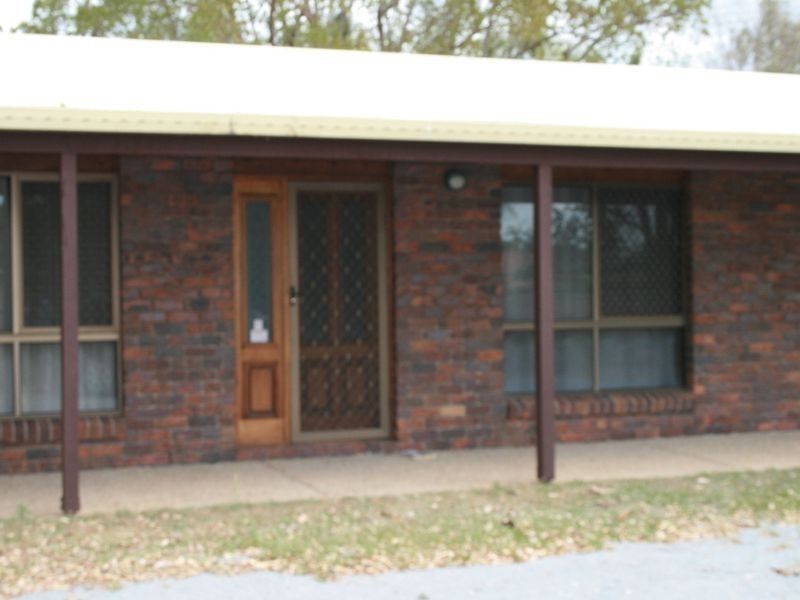 16 Clover Court, Regents Park QLD 4118