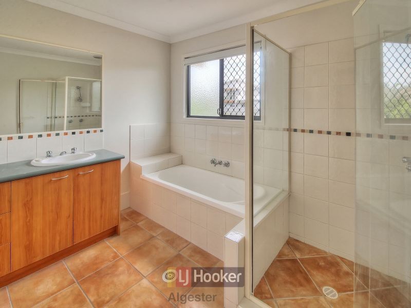 22 Mitchell Place, Parkinson QLD 4115