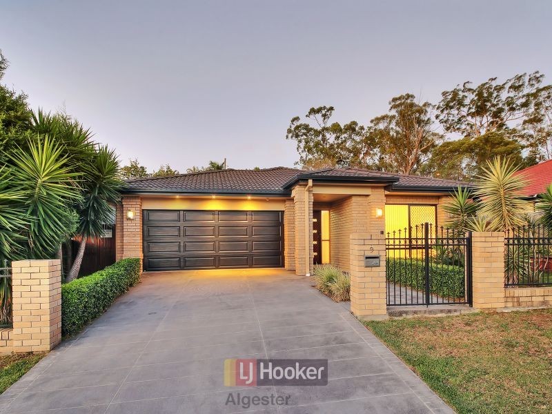 9 Meadowbank Ct, Calamvale QLD 4116