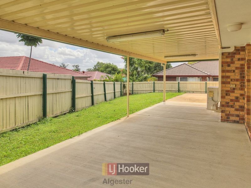 3 Sandheath Court, Regents Park QLD 4118