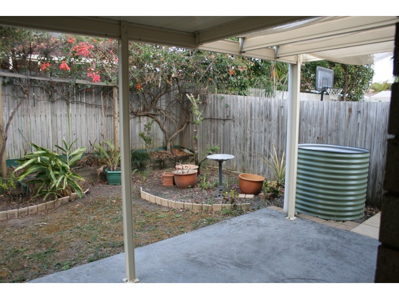 4 Janarde Place, Parkinson QLD 4115