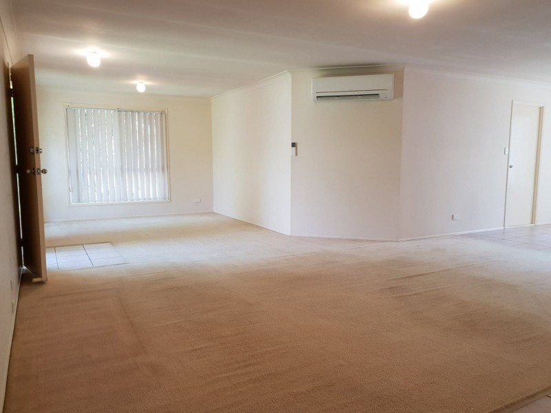 7 Moneghetti Place, Calamvale QLD 4116