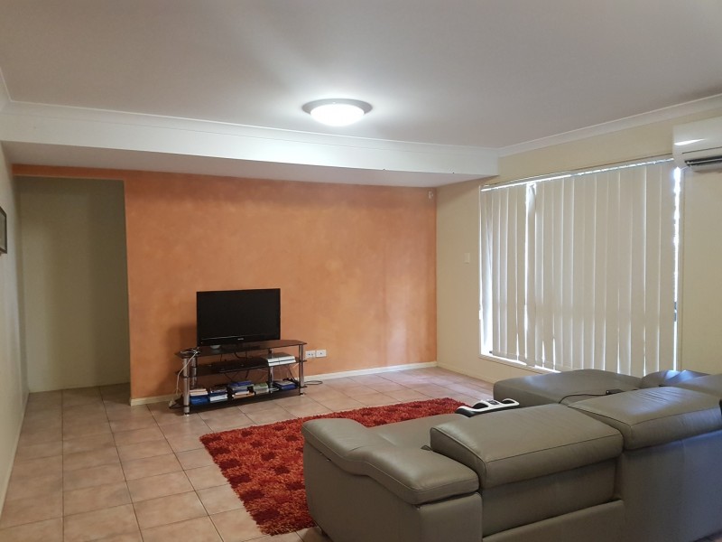 49 Prospect Street, Parkinson QLD 4115