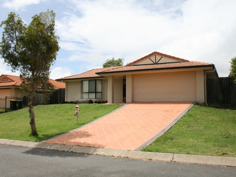 5 Watarrka Drive, Parkinson QLD 4115
