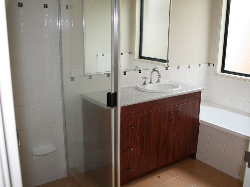 5 Watarrka Drive, Parkinson QLD 4115