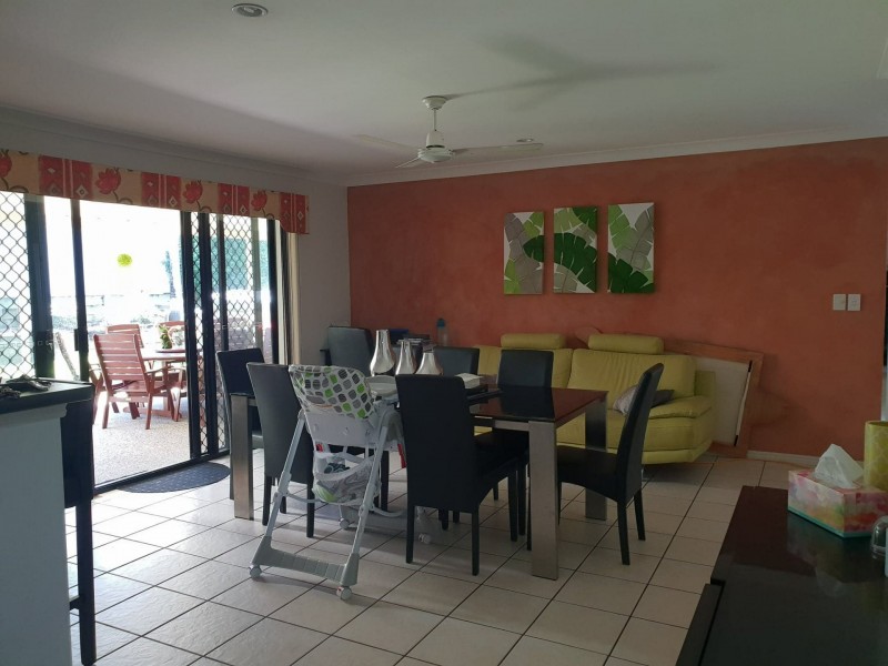 9 Coorong Place, Parkinson QLD 4115