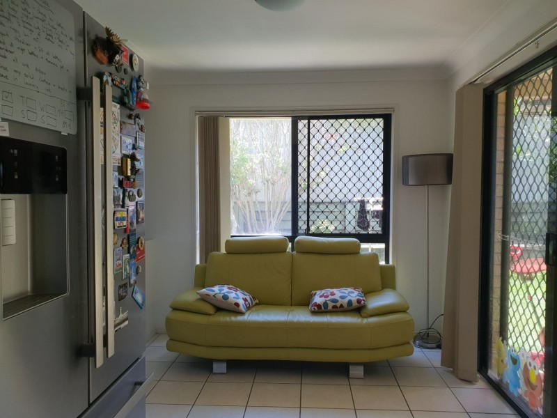 9 Coorong Place, Parkinson QLD 4115