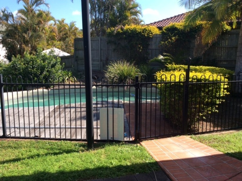 4 Fuchsia Place, Calamvale QLD 4116