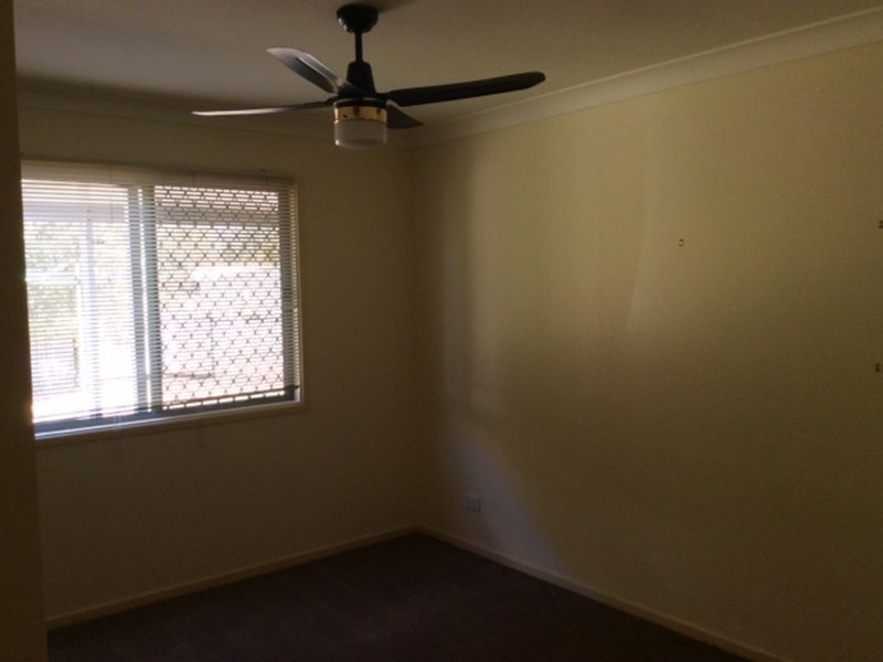 4 Fuchsia Place, Calamvale QLD 4116