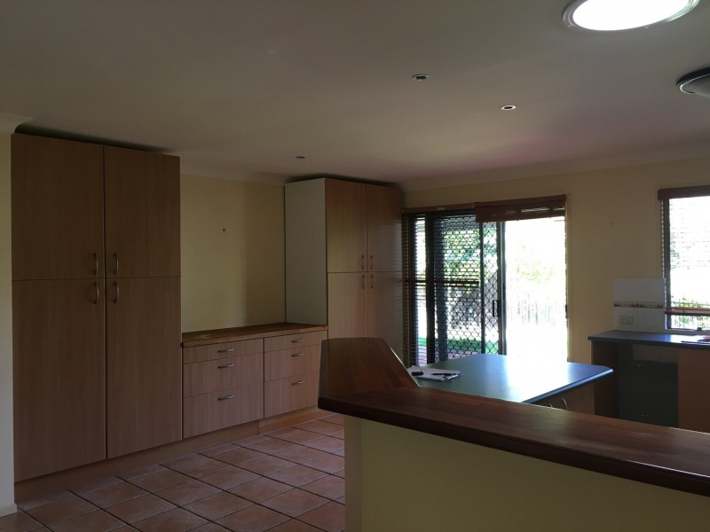 4 Fuchsia Place, Calamvale QLD 4116