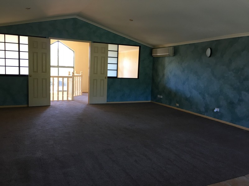 4 Fuchsia Place, Calamvale QLD 4116