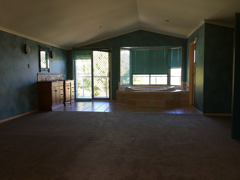 4 Fuchsia Place, Calamvale QLD 4116