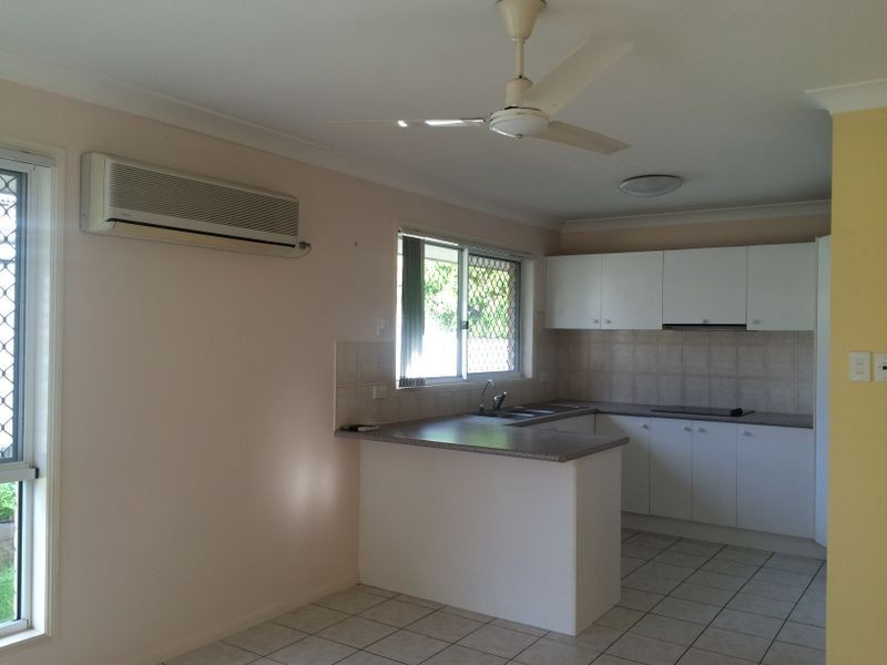 31 Regal Drive, Regents Park QLD 4118
