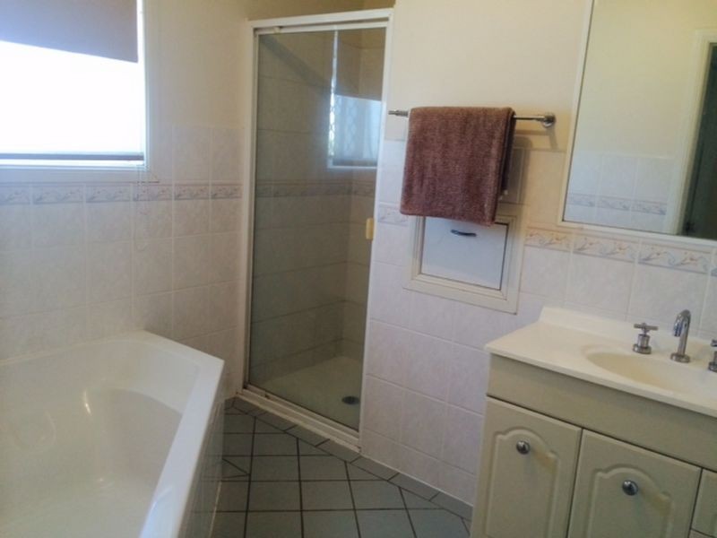 42 Bougainvillea Street, Calamvale QLD 4116