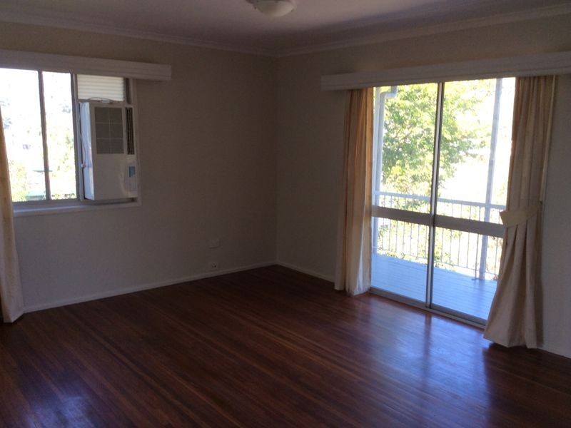 15 Strathdarr Street, Woodridge QLD 4114