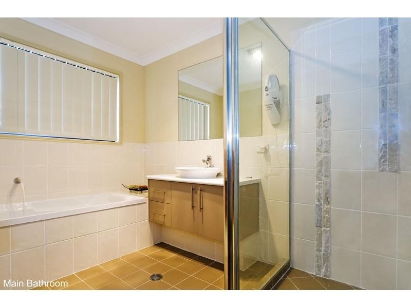 13 Girraween Crescent, Parkinson QLD 4115