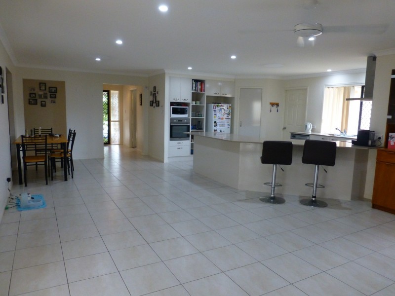 14 Kanangra Place, Parkinson QLD 4115