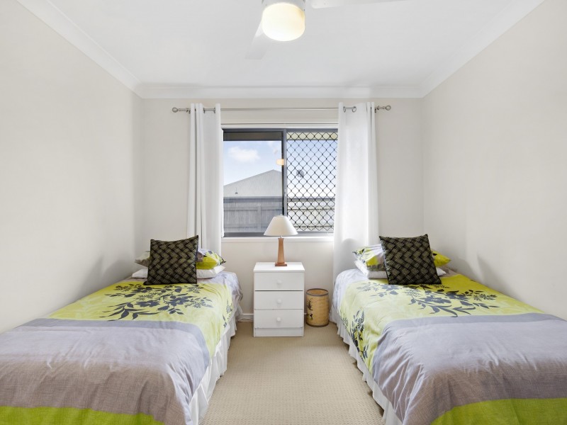 16 Lomond Place, Parkinson QLD 4115