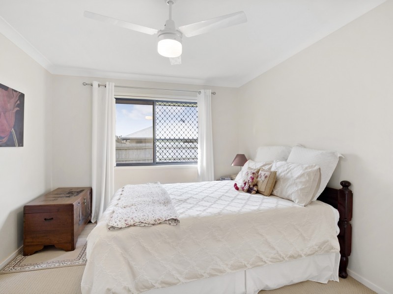 16 Lomond Place, Parkinson QLD 4115