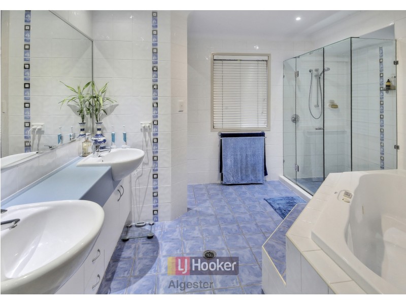 147 Lake Eyre Crescent, Parkinson QLD 4115