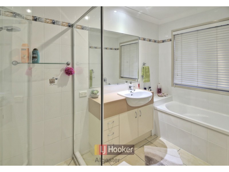 147 Lake Eyre Crescent, Parkinson QLD 4115