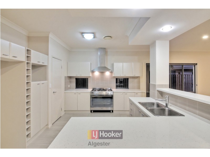 6 Cypress Street, Heathwood QLD 4110