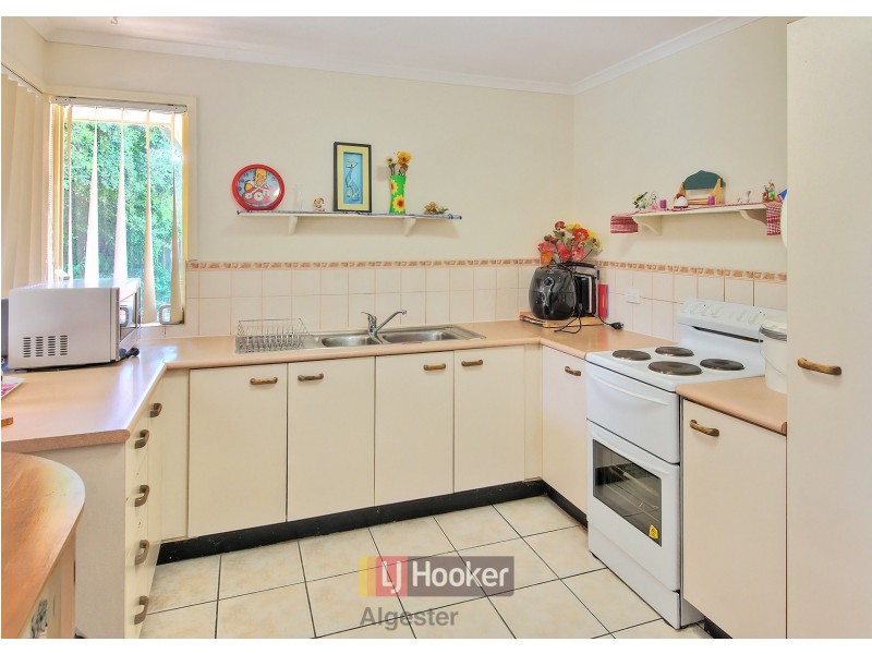 28 Thistle Street, Regents Park QLD 4118