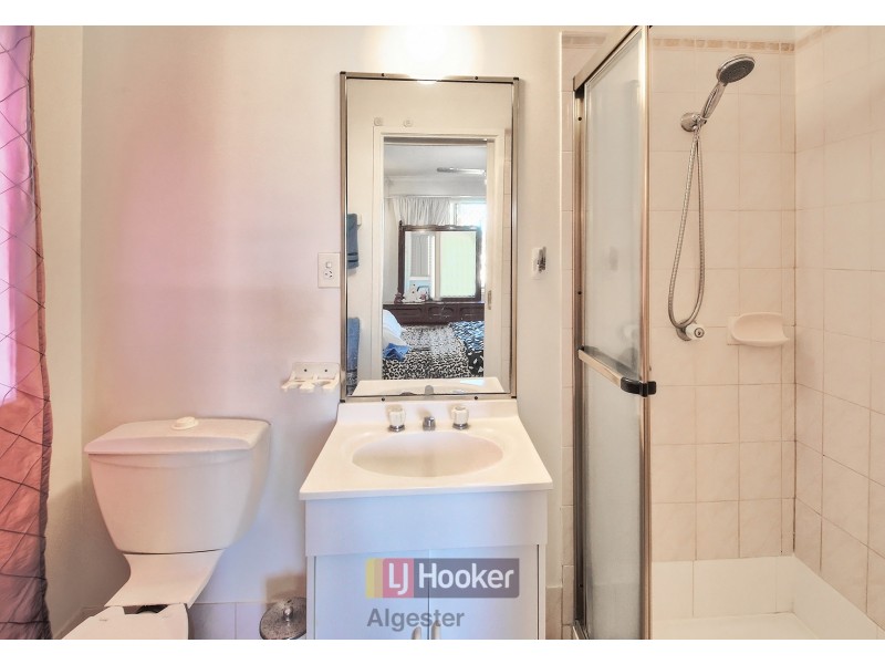 28 Thistle Street, Regents Park QLD 4118