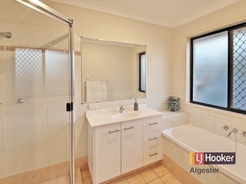 83 Daintree Drive, Parkinson QLD 4115