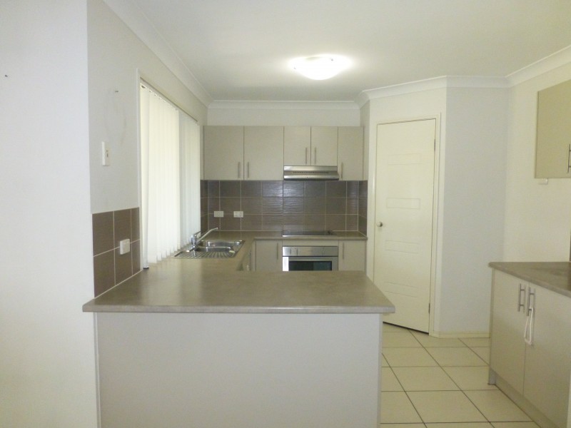 39 Barcombe Drive, Marsden QLD 4132