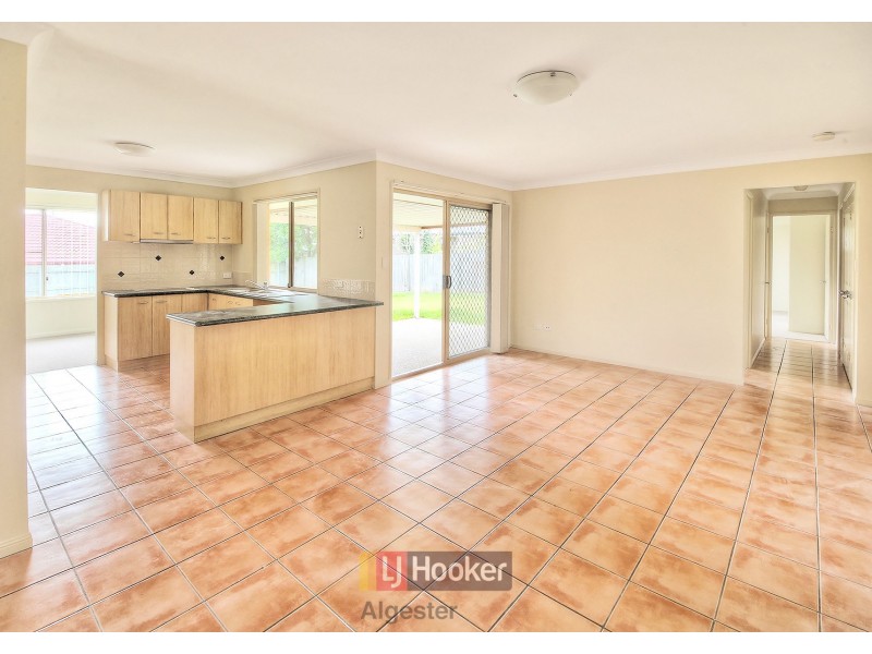 26 Lindfield Street, Parkinson QLD 4115