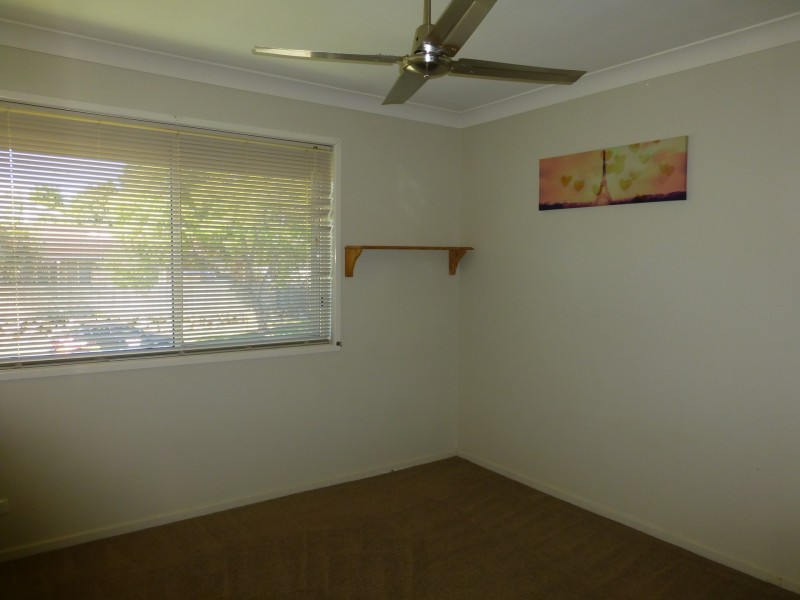 19 Silverdell Crescent, Parkinson QLD 4115