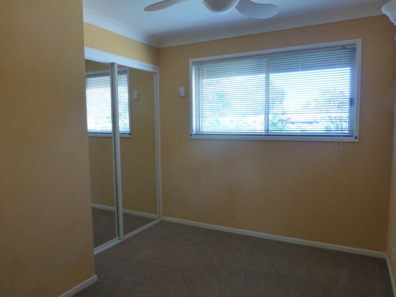 19 Silverdell Crescent, Parkinson QLD 4115