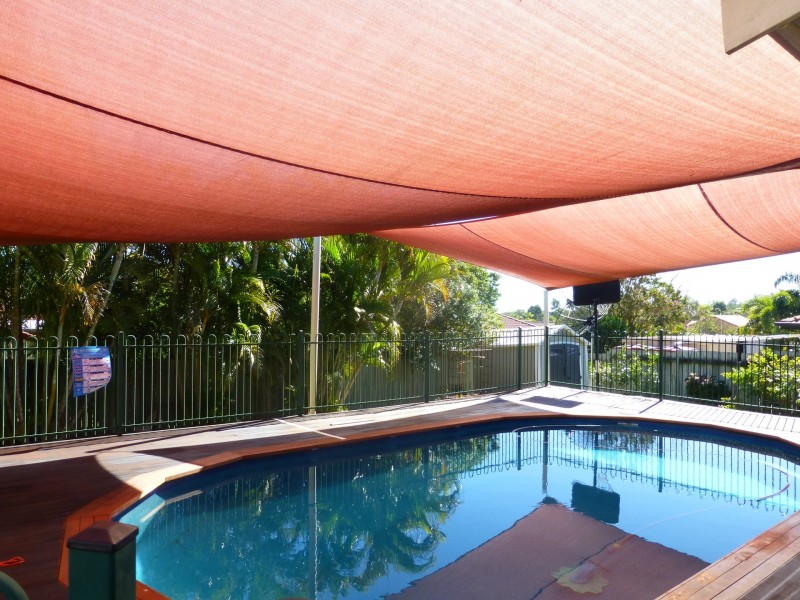 19 Silverdell Crescent, Parkinson QLD 4115