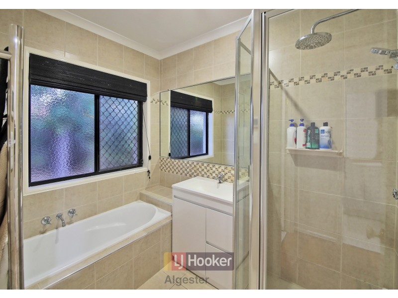 23 Albert Place, Parkinson QLD 4115