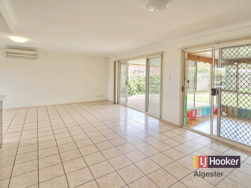 19 Hickory Place, Calamvale QLD 4116