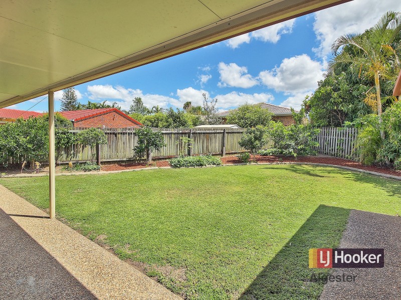 19 Hickory Place, Calamvale QLD 4116