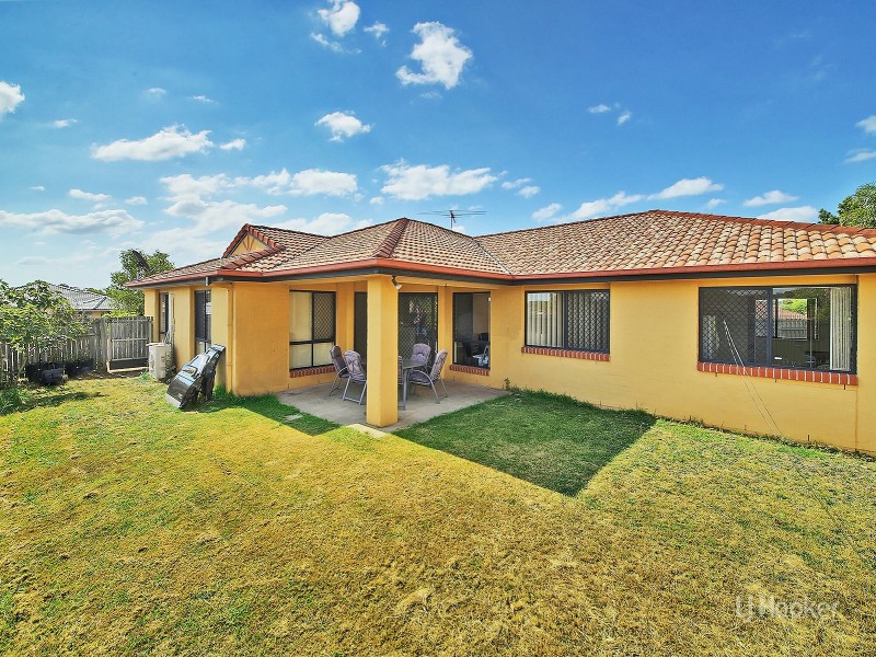 28 Pinedale Crescent, Parkinson QLD 4115