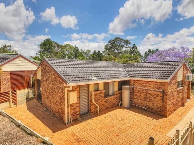 18 Pinewood Court, Algester QLD 4115