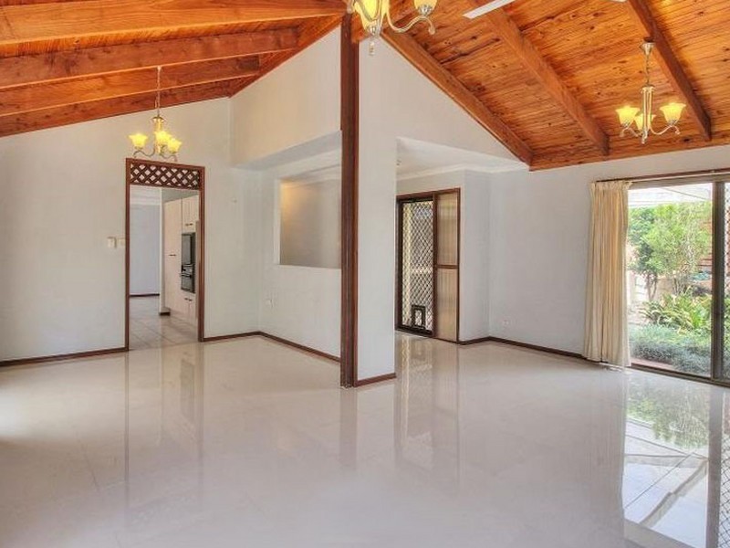 18 Pinewood Court, Algester QLD 4115