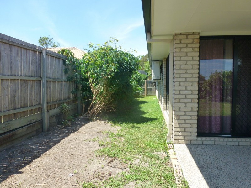 12 Naracoorte Place, Parkinson QLD 4115