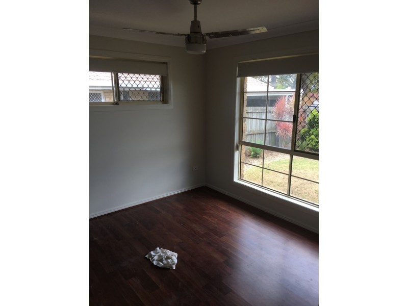 24 Stringybark Street, Regents Park QLD 4118