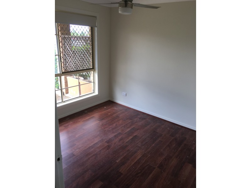 24 Stringybark Street, Regents Park QLD 4118