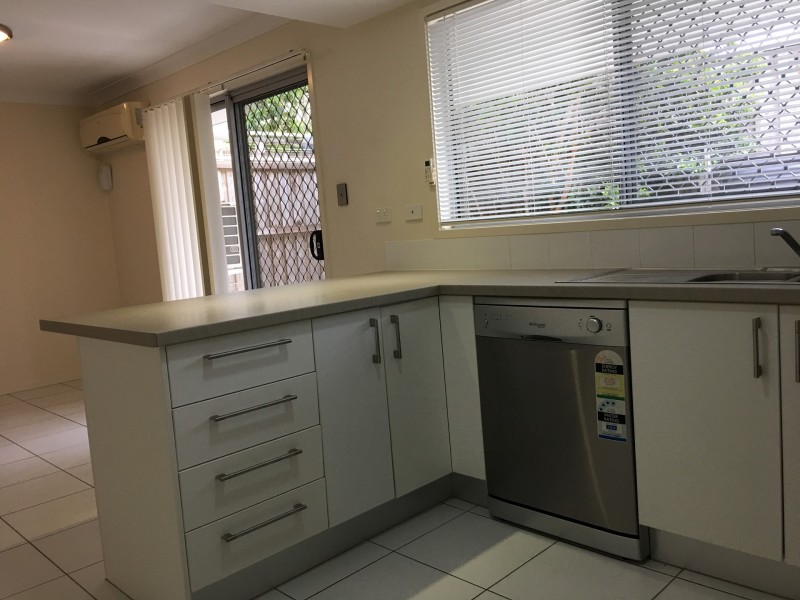 3/1-9 Emerald Drive, Regents Park QLD 4118