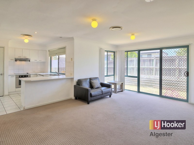 8 Bellavista Close, Calamvale QLD 4116