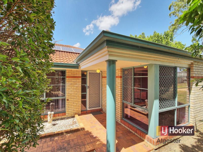 8 Bellavista Close, Calamvale QLD 4116