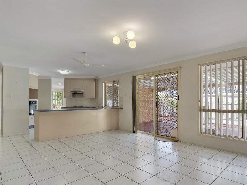 21 Cottonwood Crescent, Calamvale QLD 4116