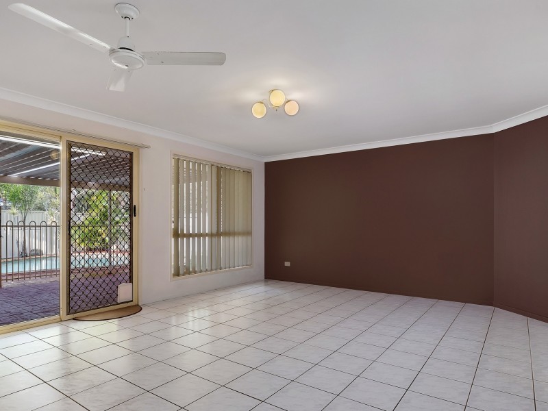 21 Cottonwood Crescent, Calamvale QLD 4116