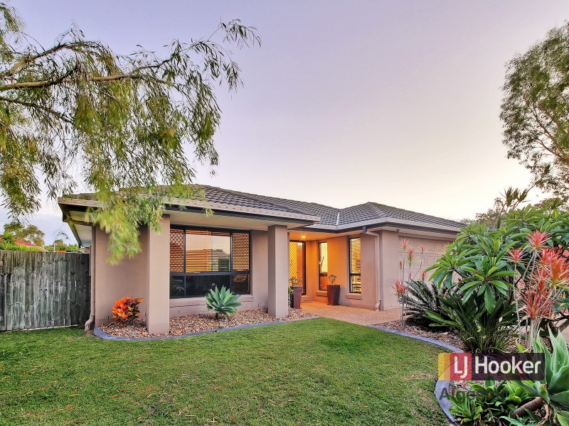 83 Daintree Drive, Parkinson QLD 4115